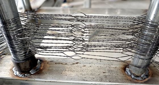 حاجز شبكي معدني مضاد للدبابات MZP مقاس 10x10x1.4 متر منخفض الرؤية