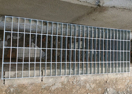 شبكة حديدية مصفوفة معالجة حديدية حديدية خاصة للطابق الممر
