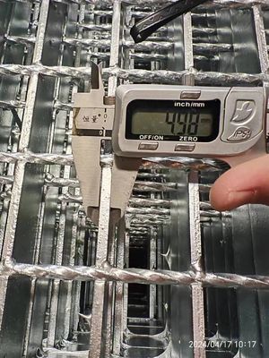 ASTM A36 لوحة الصلب القياسية WB325/2 المصقولة