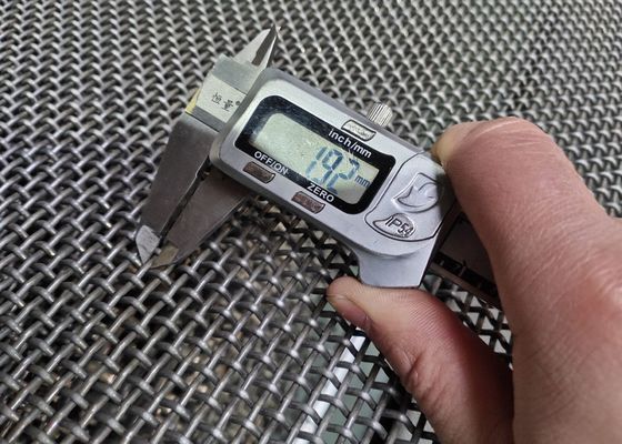 سلك مجعد 65 مم شاشة تهتز لشبكة الرمل 1.5 م × 1.95 م