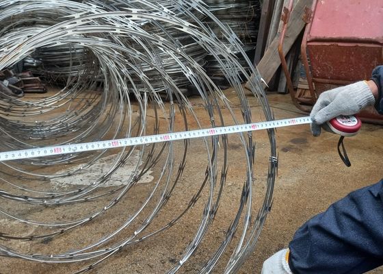 الفولاذ المقاوم للصدأ حار غمرة غلفية كونسيرتينا شفرة الحلاقة شبكة الأسلاك الشائكة