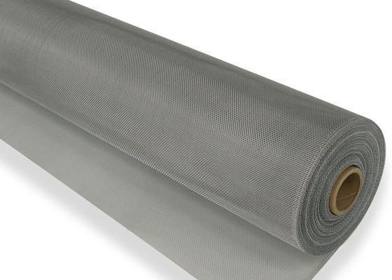 بأكسيد الألومنيوم الحشرات شبكة الشاشة 1 × 30 M لفة طلاء الايبوكسي فضي اللون الأبيض
