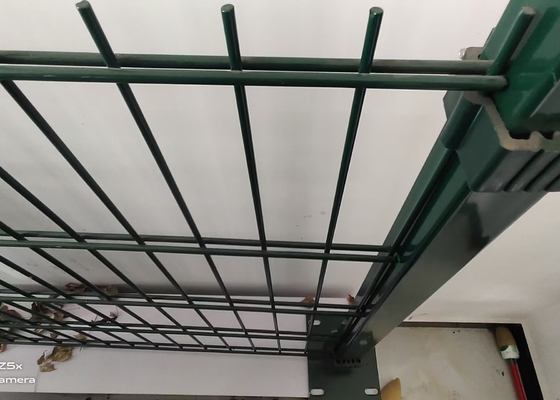 حديقة المبارزة PVC المجلفن 868 ملحومة شبكة أسلاك الألواح 8 "X2" افتتاح ثقب