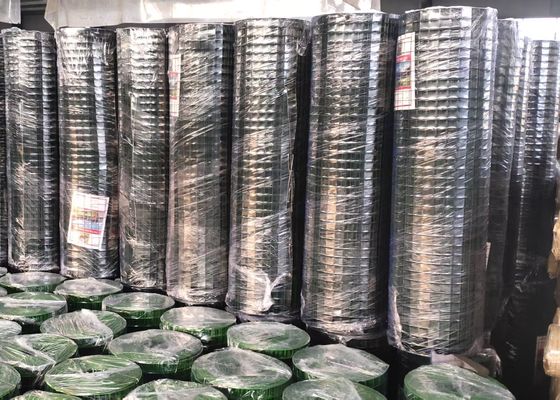 3 / 4X3 / 4 SGS الأخضر الملون بولي كلوريد الفينيل المغلفة لفات شبكة الأسلاك الملحومة للدواجن