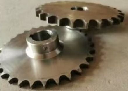 DIN ذراع 24B 28B 32B عجلة سلسلة مع 10mm الأسنان ومادة C45