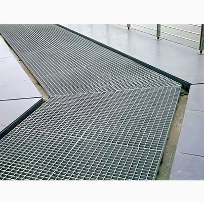 ممر FRP شبك GRP بسمك 25 مم وحجم 38 × 38 × 38 مم مصنوع من الألياف الزجاجية