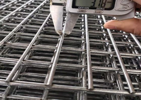 بولي كلوريد الفينيل المغلفة 3D السياج المنحني لوحة مثلث الانحناء السياج> = 100 متر مربع