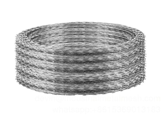 SGS تراجع الساخنة الأسلاك الشائكة المجلفن كونسرتينا الأسلاك الشائكة 2.0m-10.0m الطول