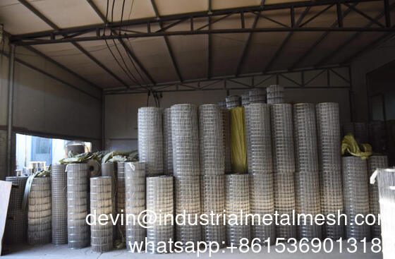 لوح شبكي سلكي ملحوم أسود مصقول 6"X6"X6ga (W2.9) لوح 5'x10'