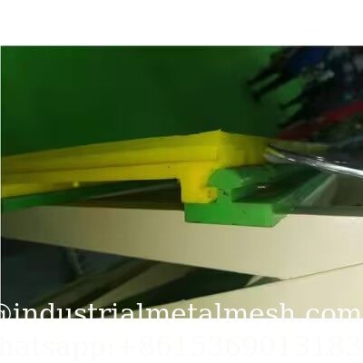 المقاومة العالية للاستعمال الشاشة الوحيدة البوليوريثين WS85 300x305mm / 300x610mm / 300x800mm مواد MDI