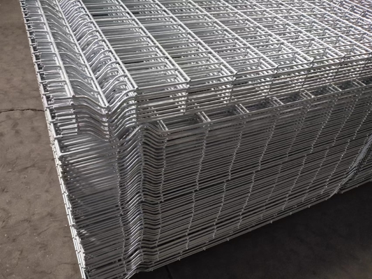 مسحوق المغلفة 1.5m 3D سياج شبكة سلكية منحنية الصلب المجلفن