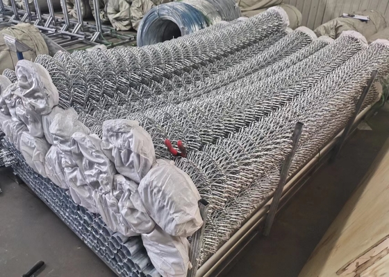 التجاري الأسود PVC المغلفة سلسلة ربط السور النسيج للمدرسة الرياضة السياج