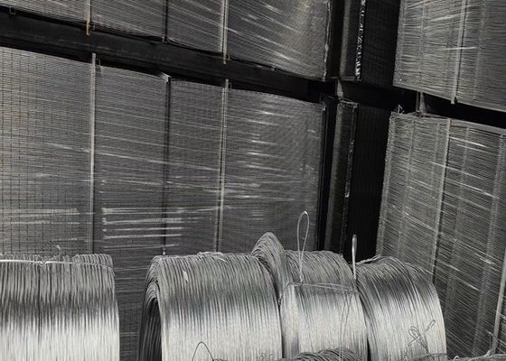 ملحومة الكهربائية قفص الطيور المجلفن شبكة سلكية ملحومة متعددة الوظائف