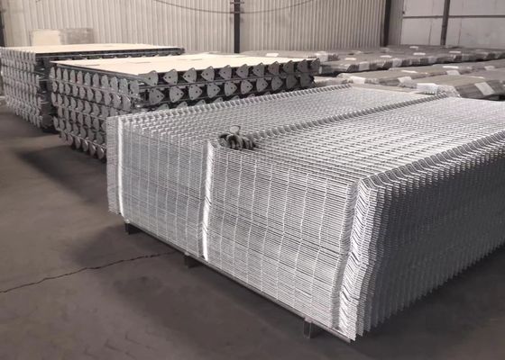 50x150mm ديكور 3D منحني ملحومة شبكة سلكية لوحات السياج القوارض والدليل