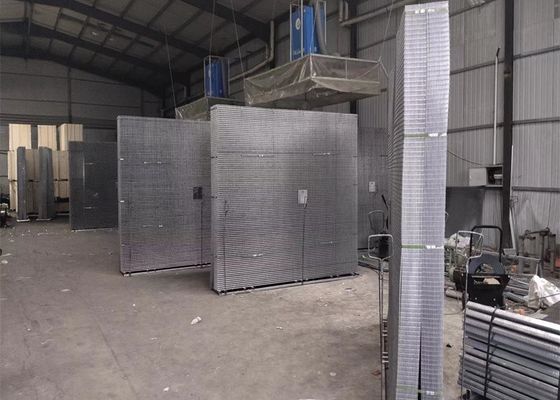 مقاومة للحرارة بولي كلوريد الفينيل 3x3 شبكة سلكية ملحومة للوحة سياج الحديقة