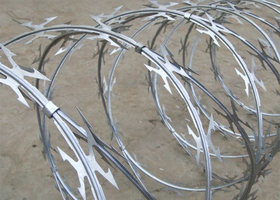 مكافحة التآكل الأسلاك الشائكة كونسرتينا Bto22 كورس الشائكة