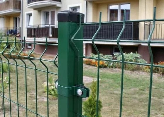سياج الفولاذ المنحني المغطى بالمسحوق لمنطقة الحديقة التجارية المستشفيات