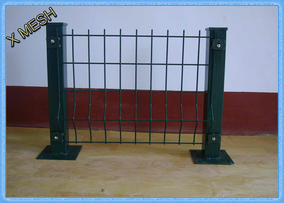 V الشكل الثقيل قياس شبكة أسلاك لوحات PVC المغلفة 2.5M WX 2.2m H الطقس والدليل