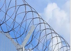 نصل سياج شائكة 450 مم أسلاك شائكة كونسرتينا Bto-18